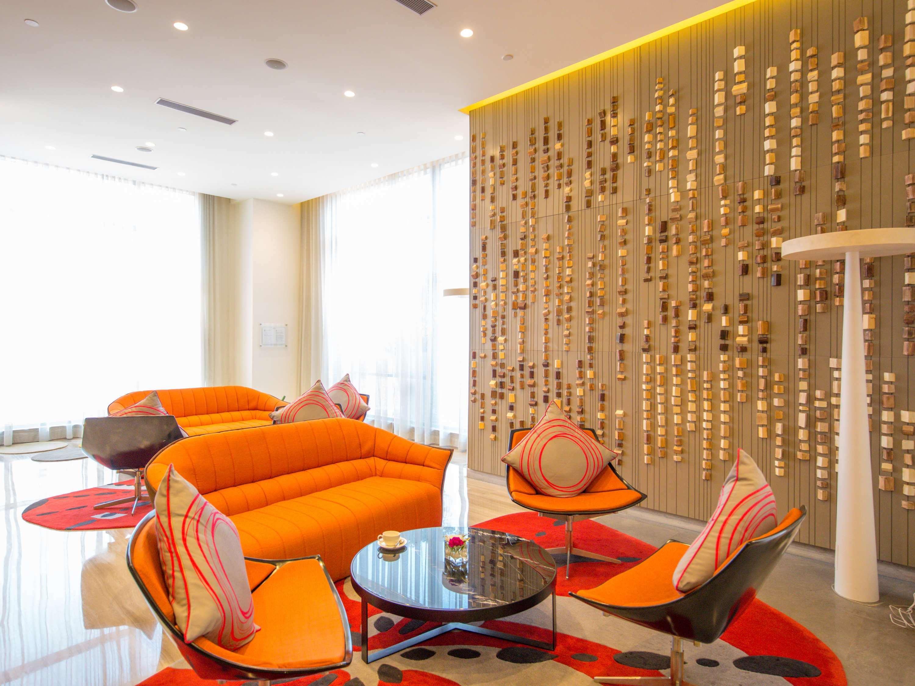 Novotel Chennai Sipcot Exterior foto The interior of the hotel